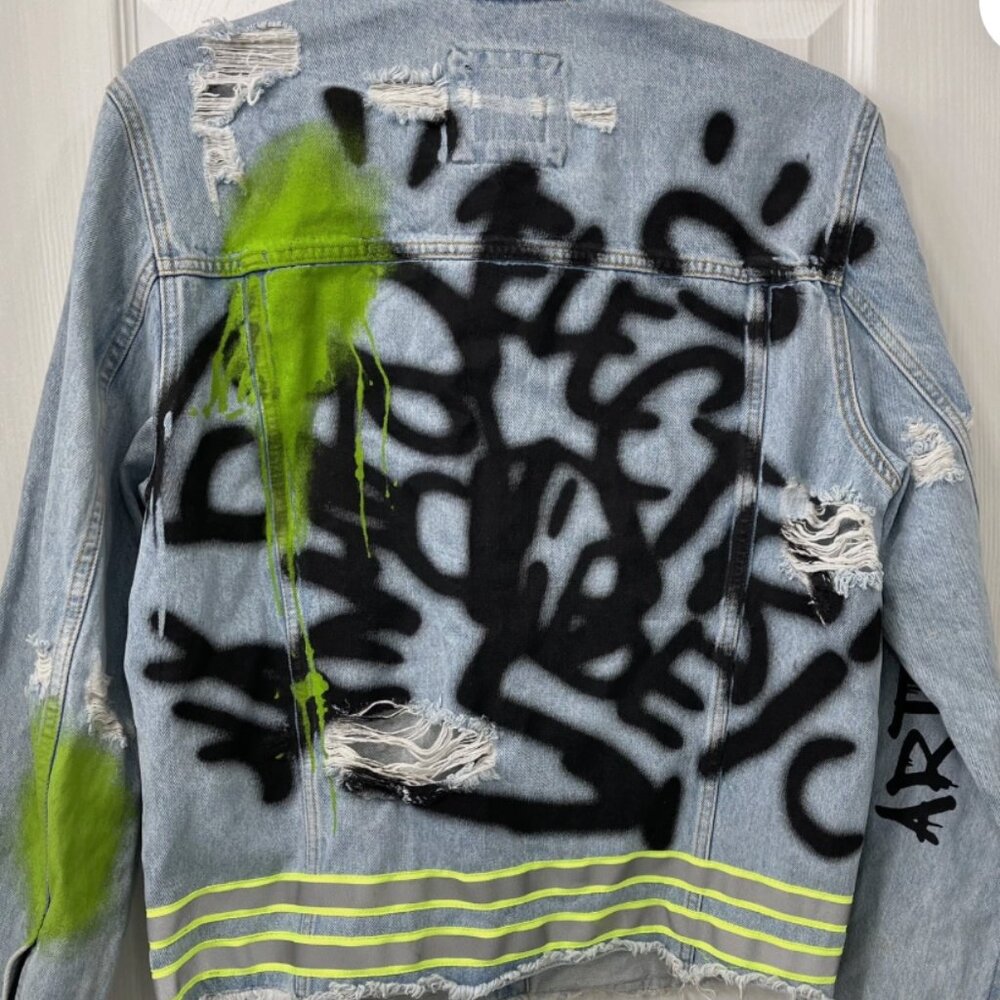 ZARA Denim Jacket NWOT MEDIUM Graffiti WOMEN - Picture 10 of 11